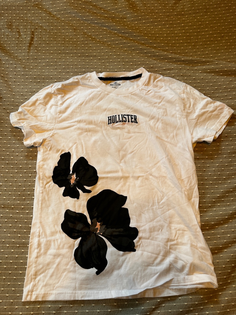 Men’s Hollister tshirt floral size small white and black